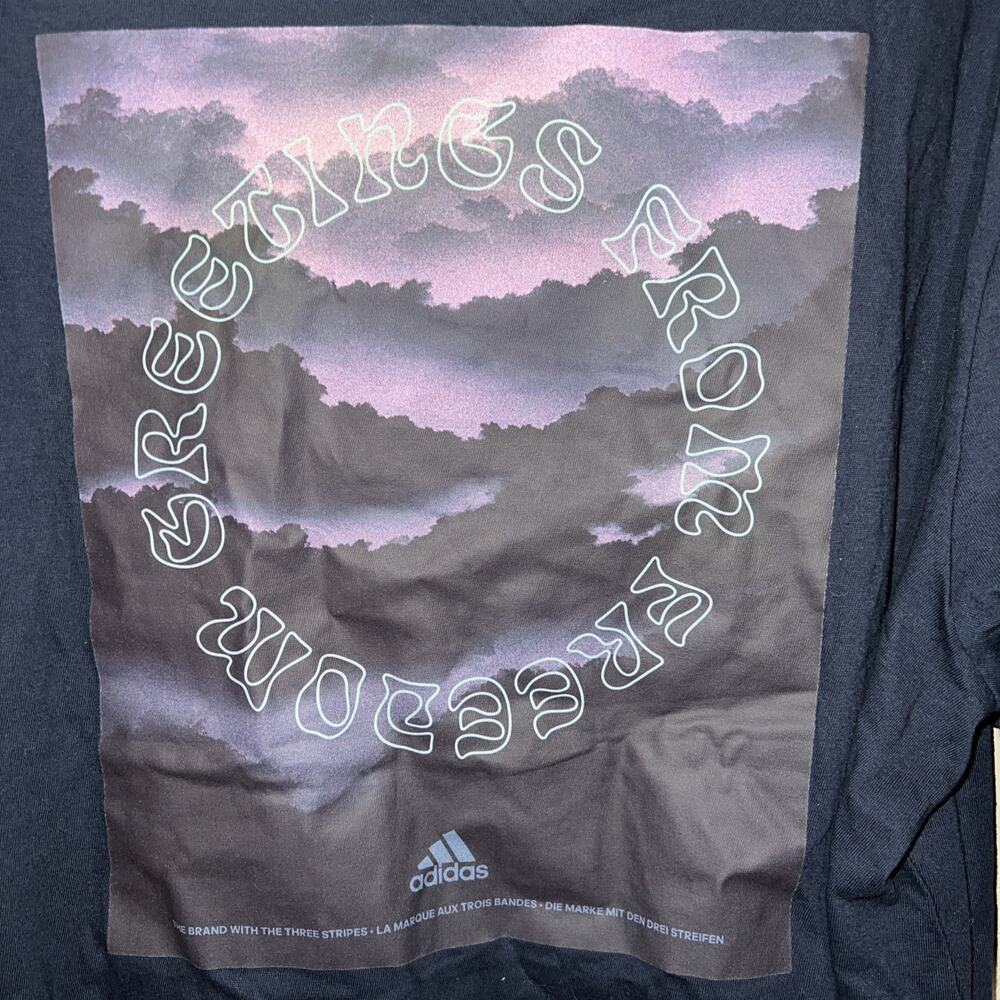 Adidas GREETINGS FROM FREEDOM MEN’s XL Dark Navy Blue Lavender Embroidered Logo